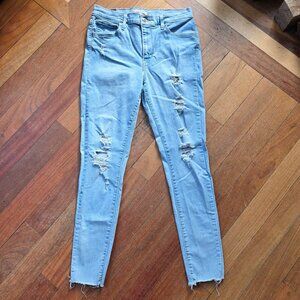 Levi's High Rise Super Skinny Ripped Jeans Size 29
